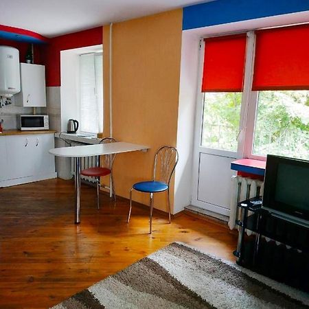 Apartament "Центр Ж/Д" Rivne Zewnętrze zdjęcie