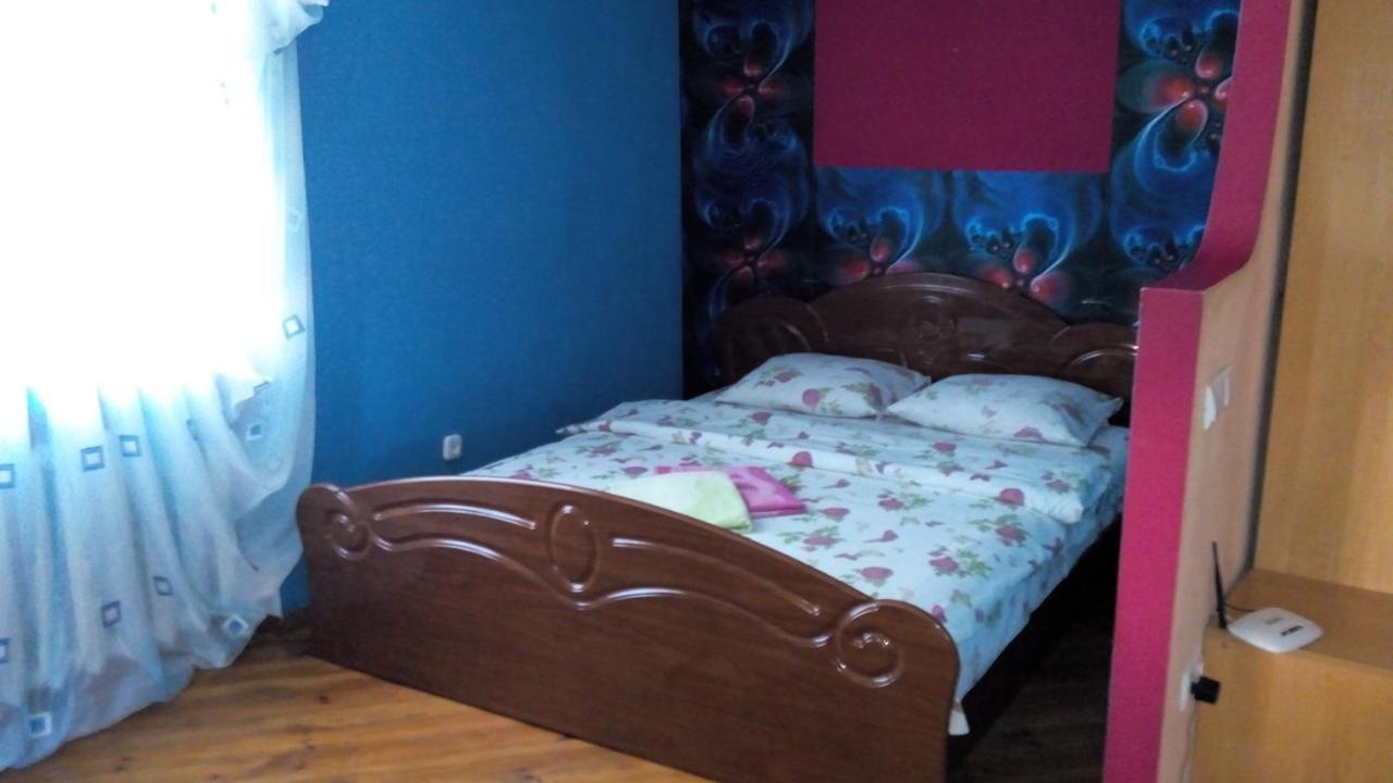 Apartament "Центр Ж/Д" Rivne Zewnętrze zdjęcie