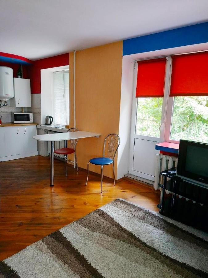 Apartament "Центр Ж/Д" Rivne Zewnętrze zdjęcie